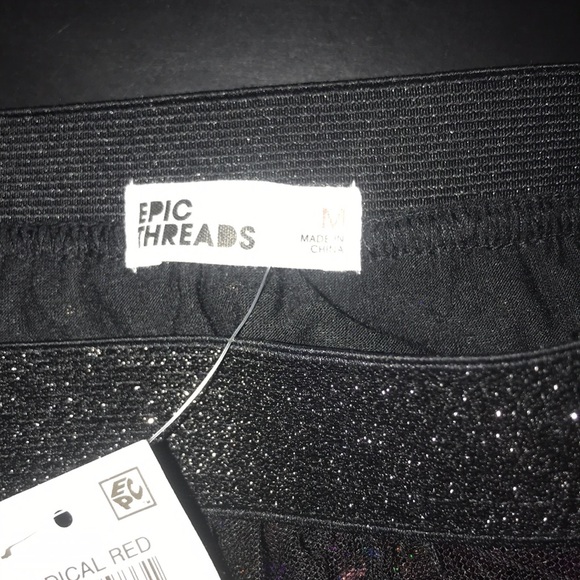 6 pairs of skirts (3 pairs have tags) - Picture 7 of 8